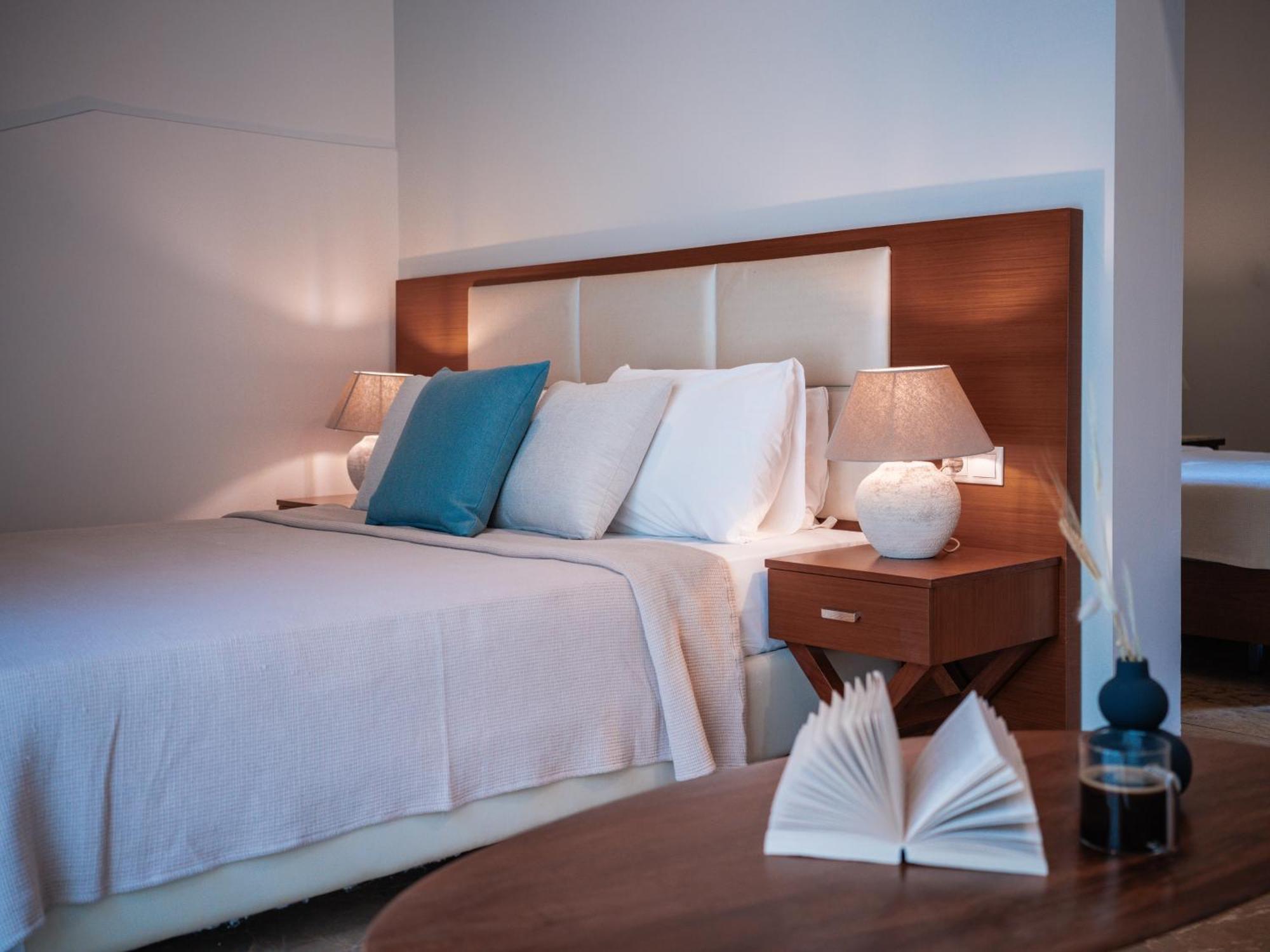 Dracos Hotel بارغا المظهر الخارجي الصورة
